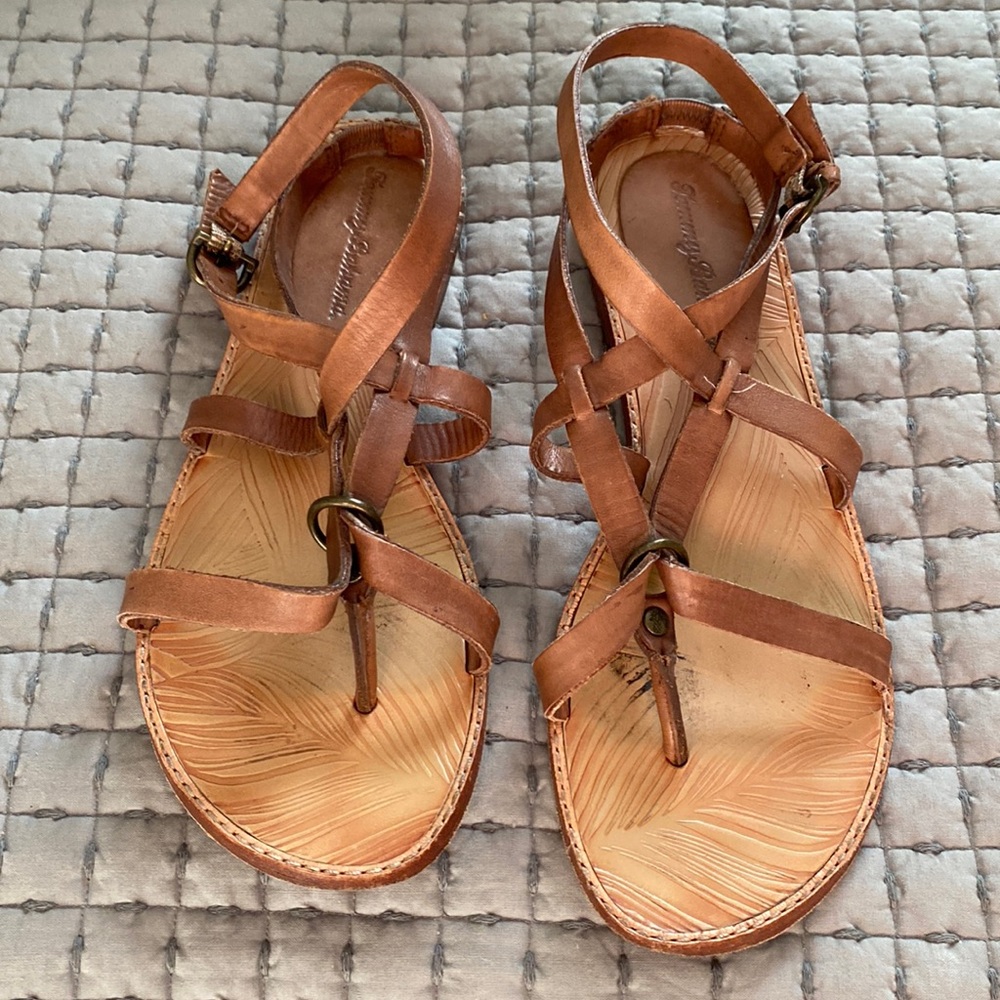 Tommy Bahama leather gladiator flat size 8.5